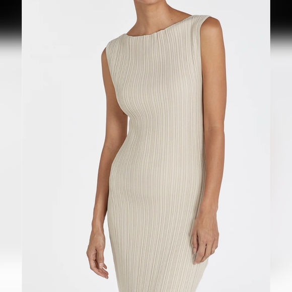 NWT SIENNA STONE KNIT MIDI DRESS - Picture 2 of 7